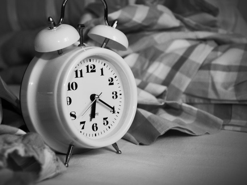 pravidelný počet hodín spánku v puberte